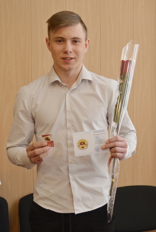 Золотые знаки отличия ГТО вручили 6 студентам Рубцовского Института