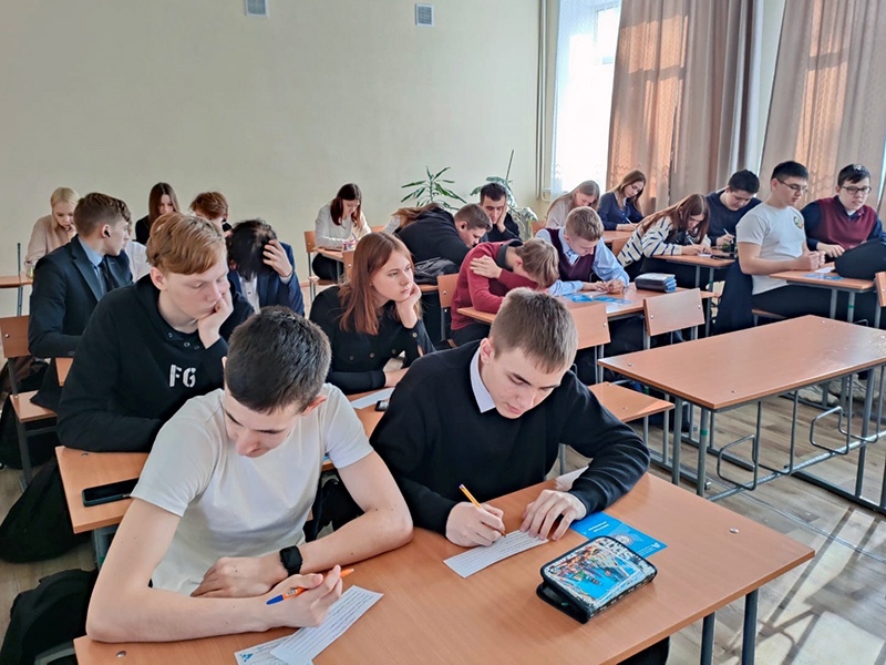 Встреча представителей Рубцовского института со школьниками Лицея «Эрудит»