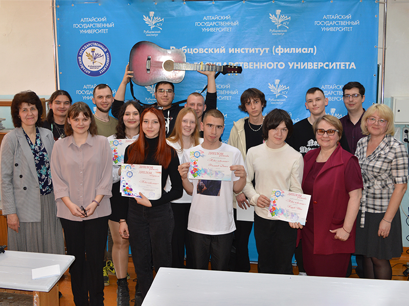 В Рубцовском институте прошёл юбилейный фестиваль начинающих поэтов «Новое поколение»