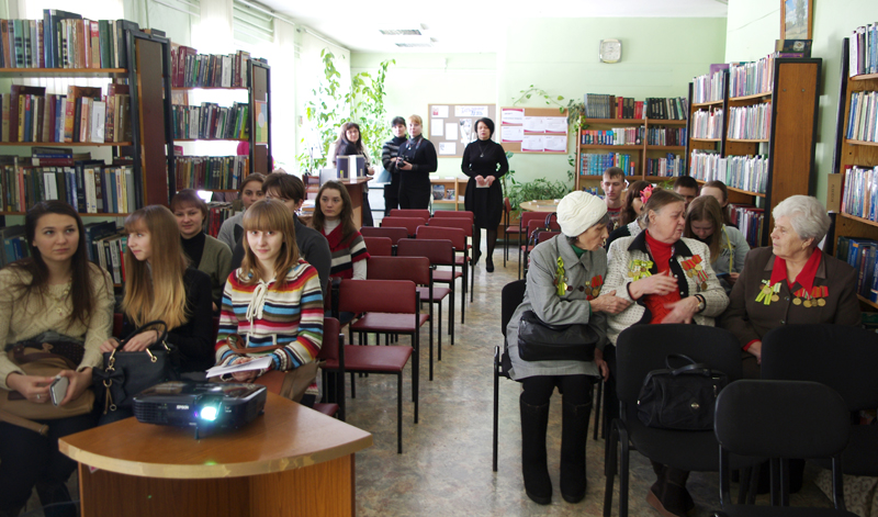 Встреча ветеранов-блокадников Ленинграда со студентами РИ (филиала) АлтГУ.