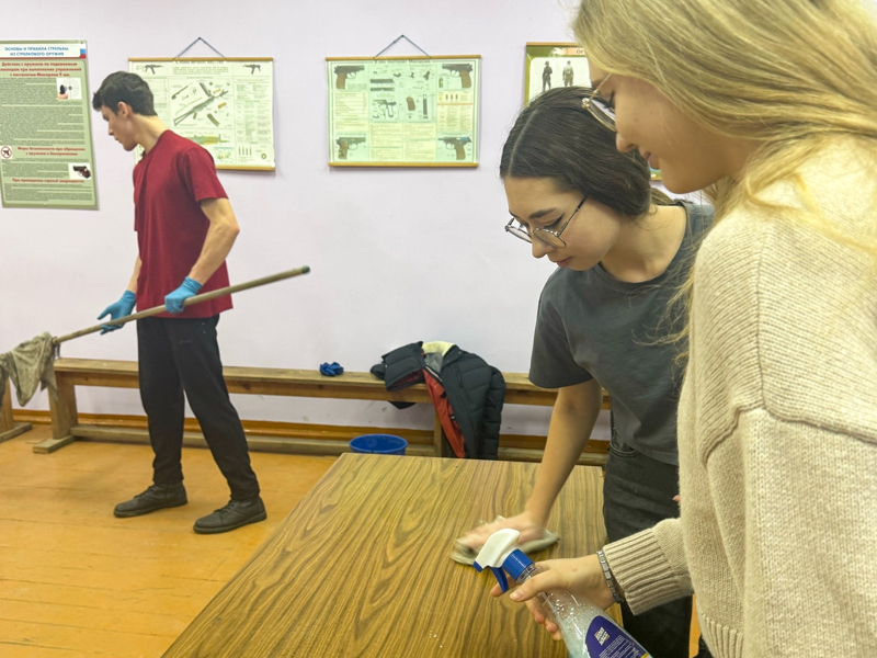 Сервисный отряд «Кристалл» Рубцовского института (филиала) АлтГУ: чистота, порядок, слаженная работа